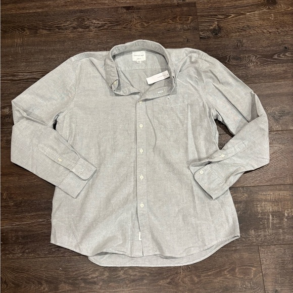 NWT Light Gray American Eagle Casual Button Down Shirt Classic Fit - Picture 1 of 4